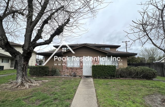 5615 Revelstok Dr #3 - 5615 Revelstok Drive, Foothill Farms, CA 95842