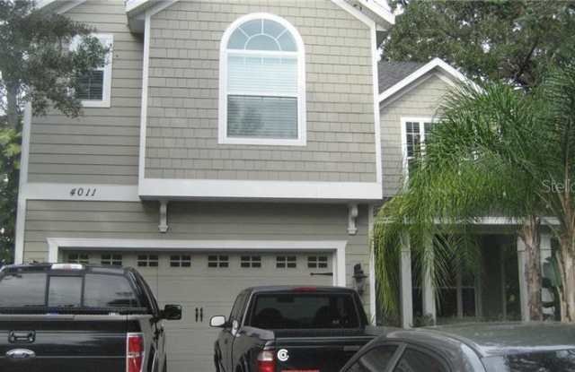 4011 W SANTIAGO STREET - 4011 West Santiago Street, Tampa, FL 33629