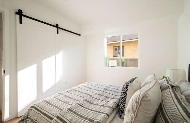 2681 Roseview Avenue photos photos
