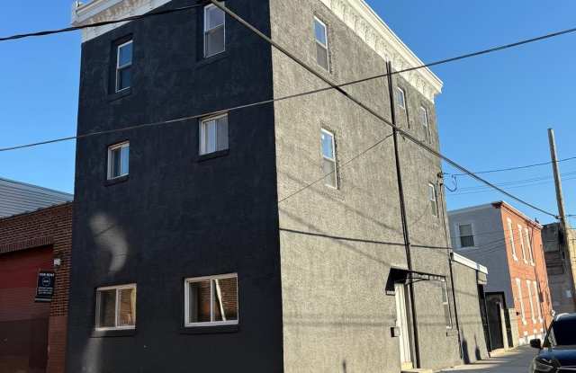 2537 E AUBURN Street unit: 1 photos photos