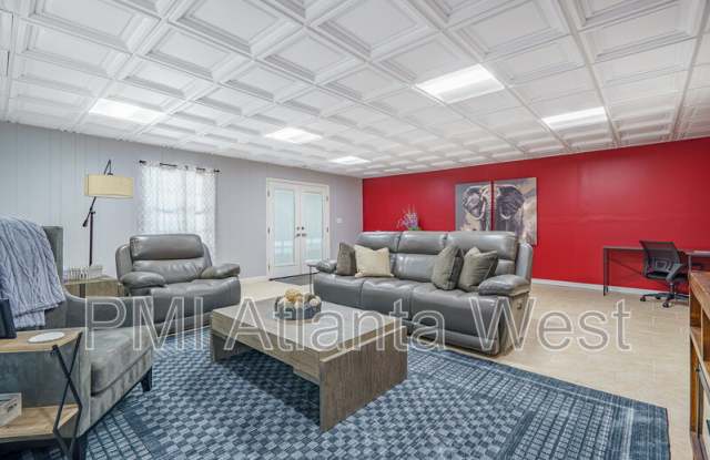 2215 Spalding Drive Gallery 4