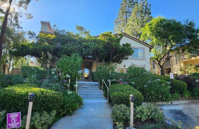 Welcome to this beautiful 2 Bedroom + 2.5 bathroom, 2 story end-unit townhome located in Shadow Ridge photos photos