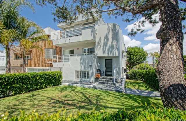 453 Marine Avenue - 453 Marine Avenue, Manhattan Beach, CA 90266