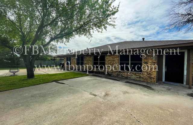 5669 Main St - Cozy 1 Bedroom, 1 Bathroom 4-Plex in Bardwell, TX! Gallery 1