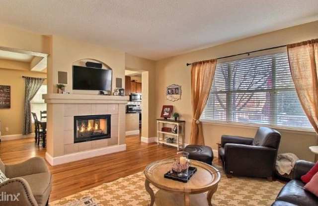 306 Fieldstone Dr Gallery 3
