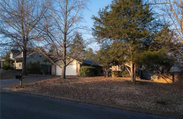 2425 N Primrose Lane Gallery 3