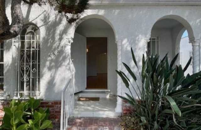 534 N Poinsettia Pl - 534 North Poinsettia Place, Los Angeles, CA 90036