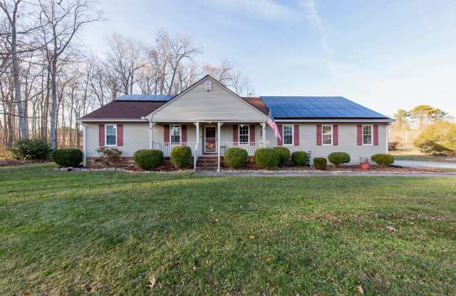 5621 Pond Lane - 5621 Pond Lane, Portsmouth, VA 23703