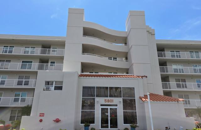 5801 Bahia Del Mar Circle #113 - 1 photos photos