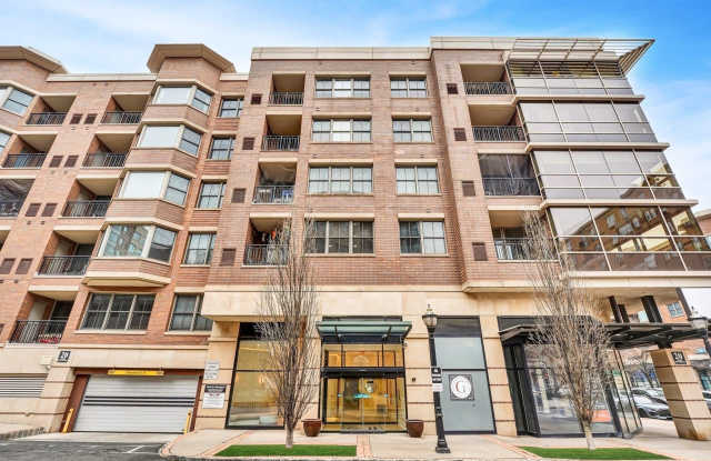 20 AVENUE AT PORT IMPERIAL photos photos