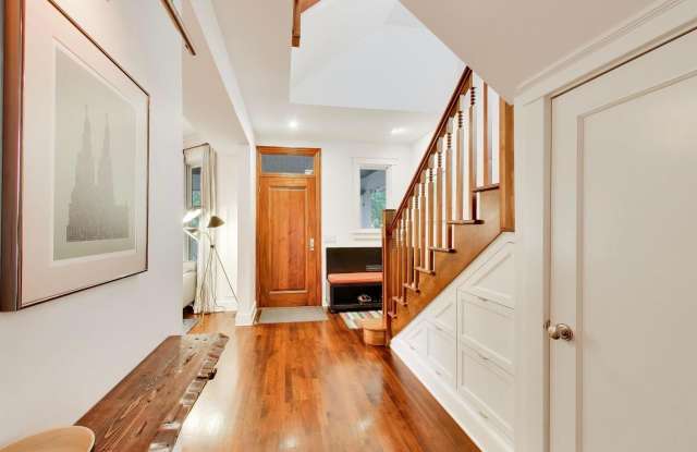 2010 W Bradley Place Gallery 4