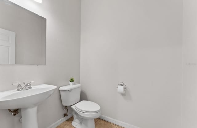 14055 WATERVILLE Circle Gallery 3