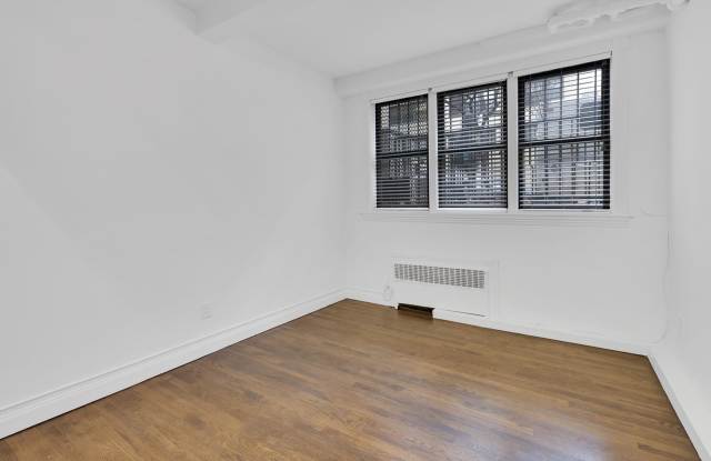 404 East 88th Street Gallery 3