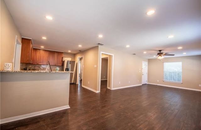 3440 Brady Avenue - 3440 Brady Avenue, Fort Worth, TX 76109
