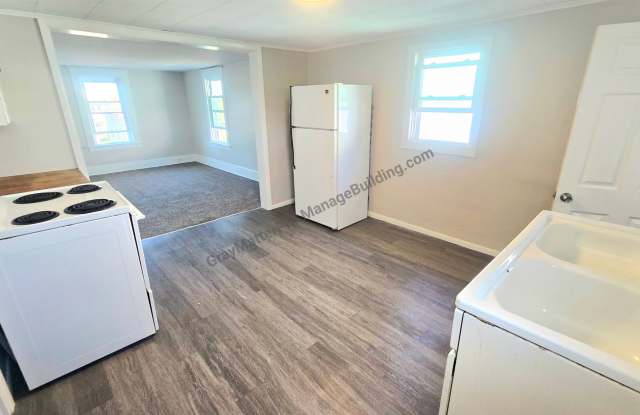 633 West 29th Street - 2 photos photos 633 West 29th Street - 2 photos photos