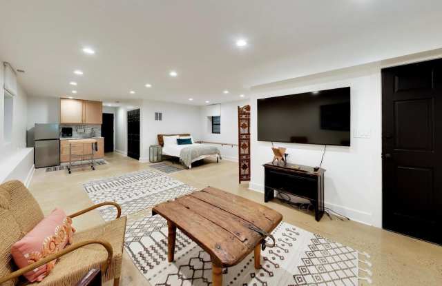 1840 N Bissell Street Gallery 4