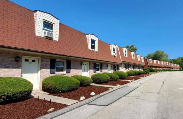 Starboard Villa Townhomes Gallery 1