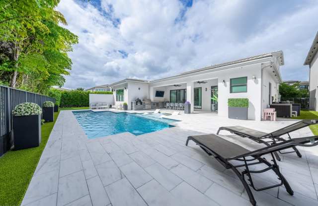 8652 Dream Falls Street photos photos