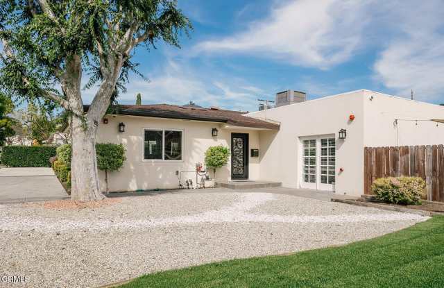 2506 Weston Place photos photos