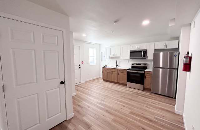 3533 N 6th St photos photos