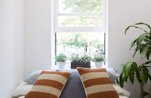 863 Saint Marks Avenue Gallery 4
