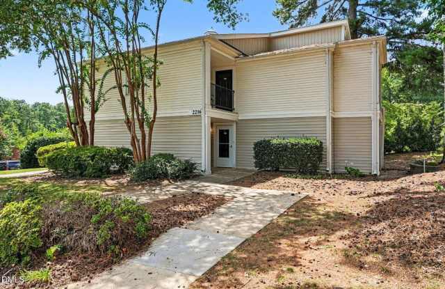 2216 Myron Drive Gallery 4