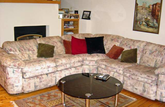 4552 Meadow Drive - 21 Gallery 3