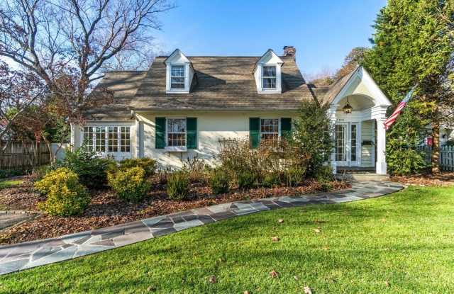 Charming 3BR House in Alexandria photos photos