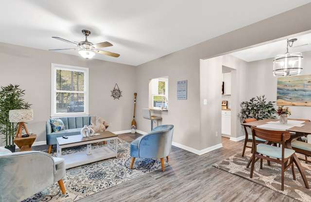 Myrtle Beach Villas - Just Blocks from the Beach! Gallery 3