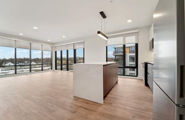 500 PARQ Gallery 2