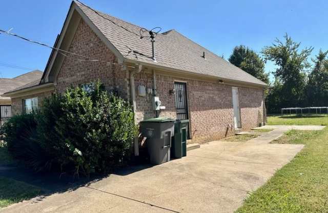 2587 Faxon Avenue Gallery 2