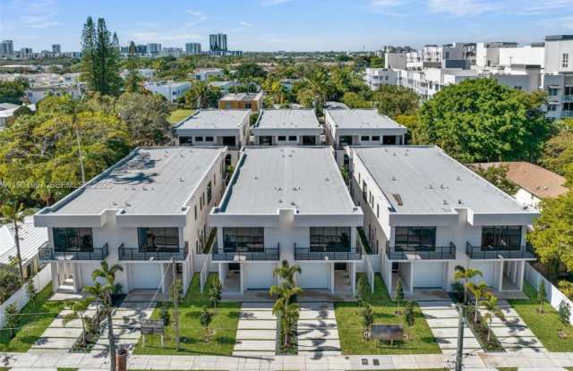 921 NE 17th Ter. photos photos