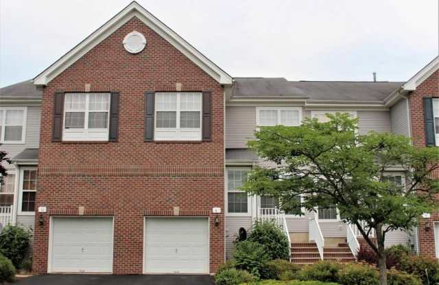 8 STAFFORD Drive - 8 Stafford Drive, West Windsor, NJ 08550