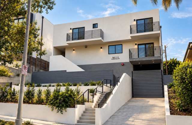 Brand New 4 Bed 3 Bath Townhomes with Garage Parking! Gallery 1