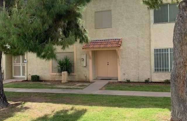 8047 N 31ST Drive Gallery 2