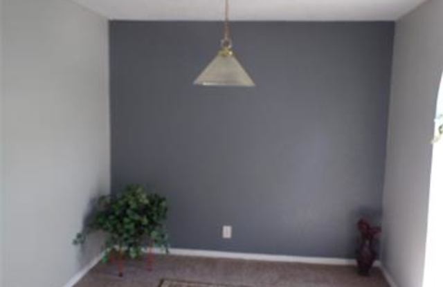 6232 Wheaton Drive Gallery 3