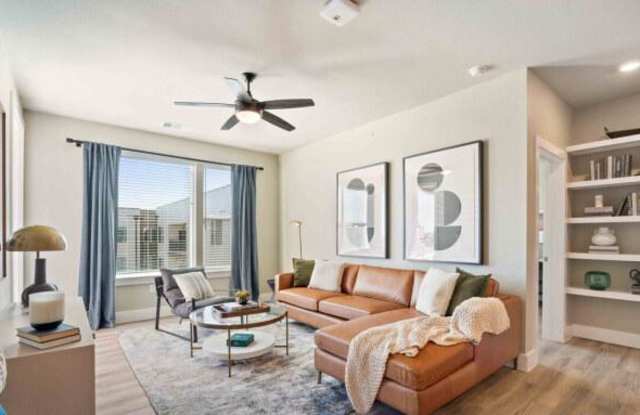 6432 E Riverside Dr photos photos