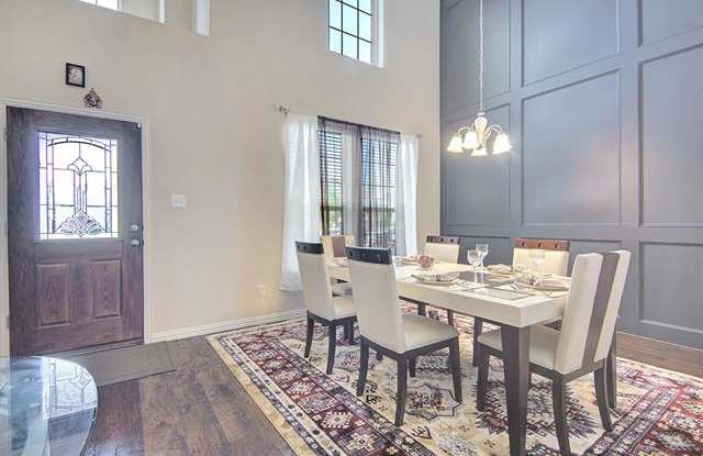 5317 Grove Cove Drive Gallery 3