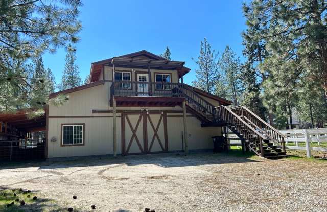 Beautiful 2 Bed/ 1 Bath Apartment in Victor photos photos