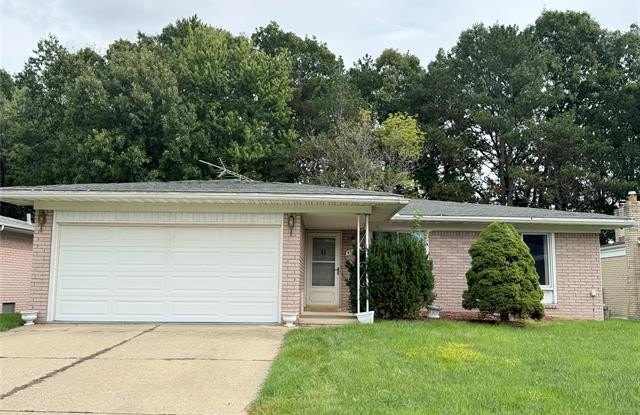 40442 Shakespeare Drive Gallery 1