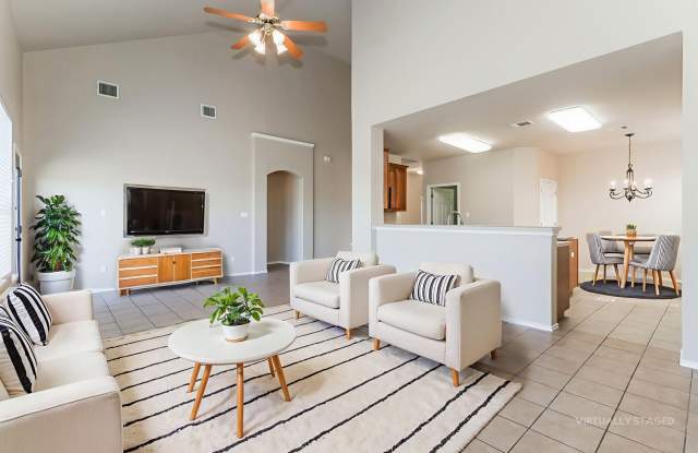 Large Pflugerville 4-bedroom/2.5 Bath Home in the Villages of Hidden Lake photos photos