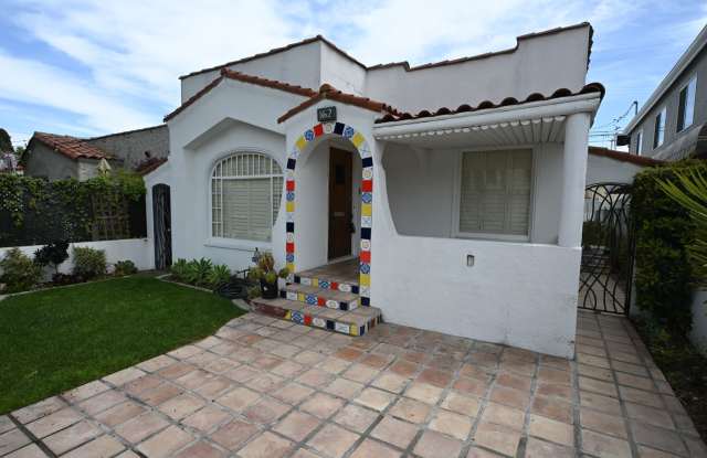 Beautiful 2 Bed 2 Bath Single Story House in Belmont Shore of Long Beach photos photos