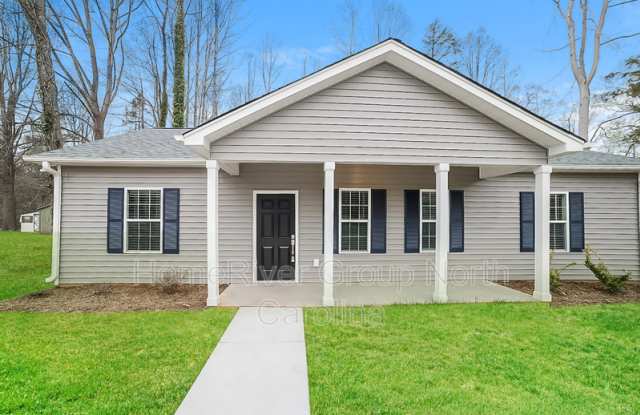 2048 Claxton Dr - 2048 Claxton Drive Southwest, Winston-Salem, NC 27127