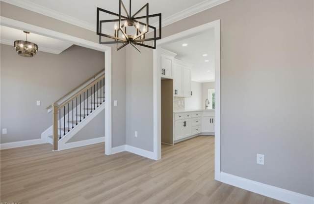 2103 Medhurst Drive Gallery 3