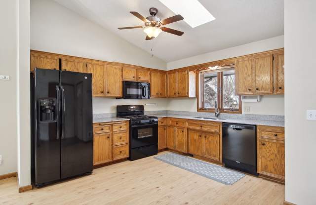 908 Gramsey Place photos photos