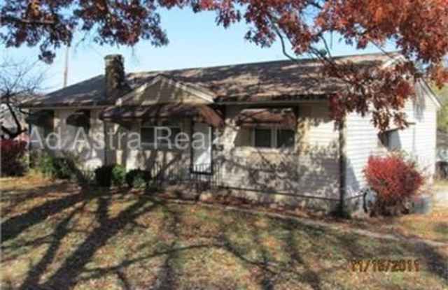 10000 East 68th Street - 10000 East 68th Street, Raytown, MO 64133