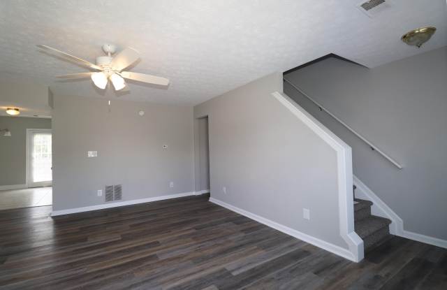 215 Elkchester Circle Gallery 4