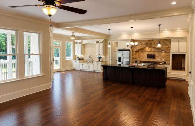 64 Mountain Laurel Gallery 4