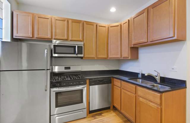 4641 North Rockwell Street photos photos