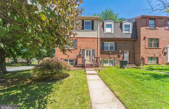 64 PICKERSGILL SQUARE photos photos